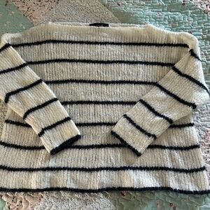 Women’s Forever 21 Soft Oversized Black White Striped Top Sweater Medium M